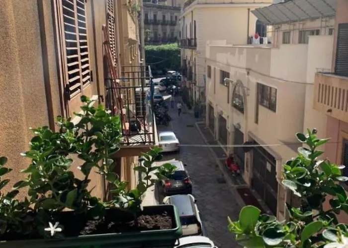 Sperlinga Lejlighed Palermo